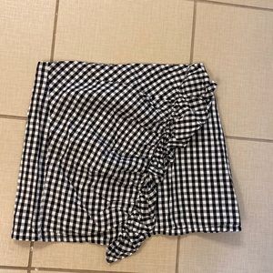 Lulus checker print skirt